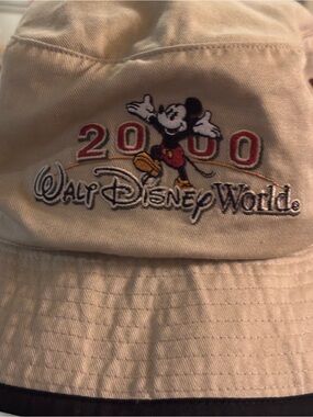 Disney Beige Bucket Hat with Mickey - Celebrating year 2000 at Walt Disney World